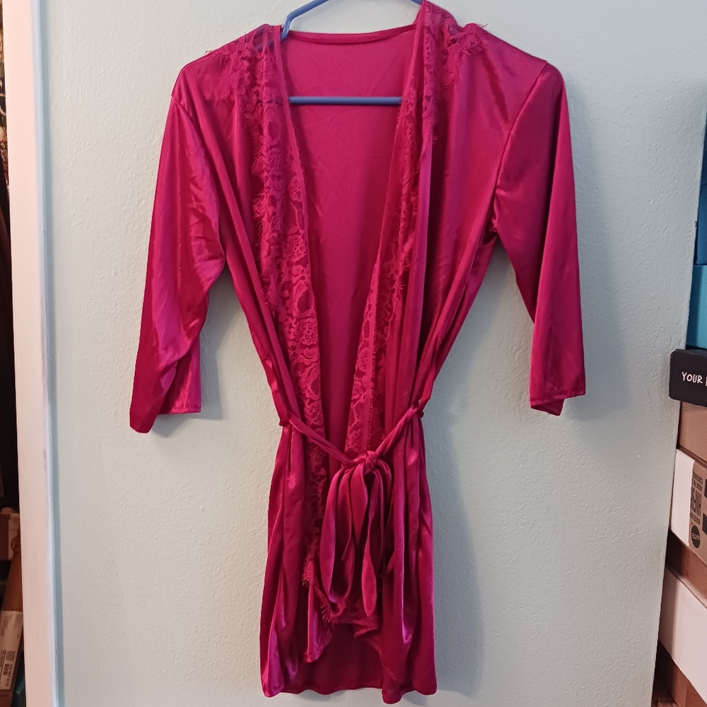 Fuchsia Lace Trim Robe | Size Large